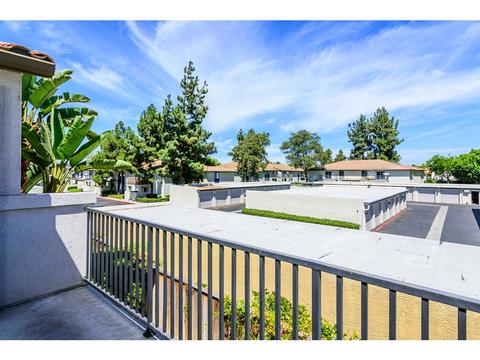 315 Dolphin Ln #6, Oceanside, CA 92058 photo 13