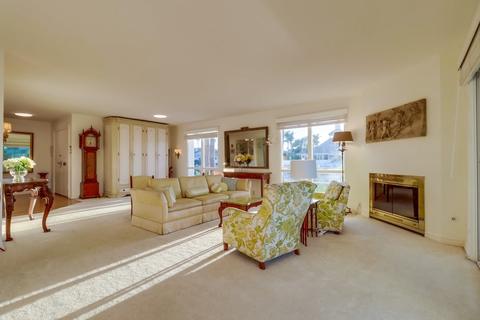 63 Antigua Ct, Coronado, CA 92118 photo 17