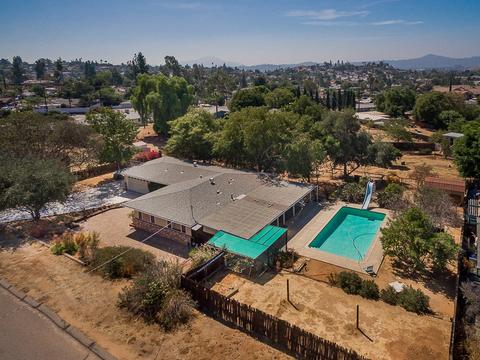 12237 Kingsford Ct, El Cajon, CA 92021 photo 4
