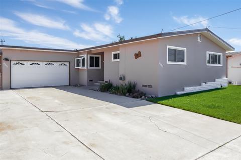 6205 Kimberly Dr, La Mesa, CA 91942 photo 1