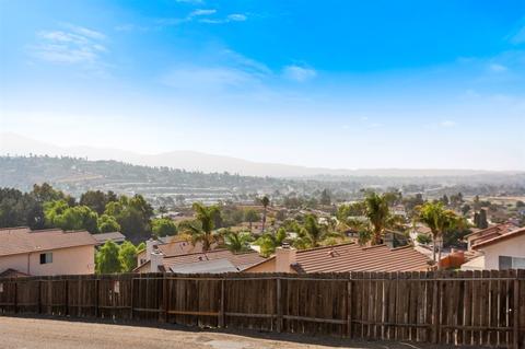 8350 Bowen Rd, Lemon Grove, CA 91945 photo 4