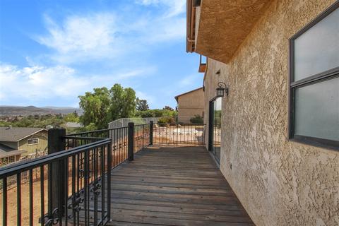 1032 Circle Dr, Escondido, CA 92025 photo 22