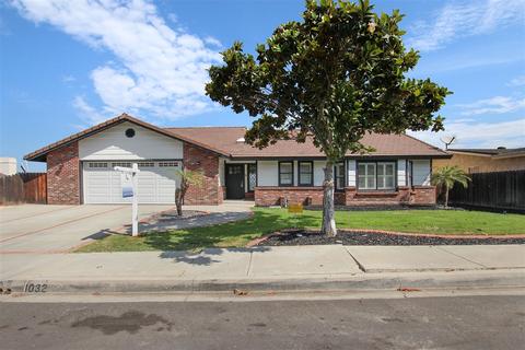 1032 Circle Dr, Escondido, CA 92025 photo 2