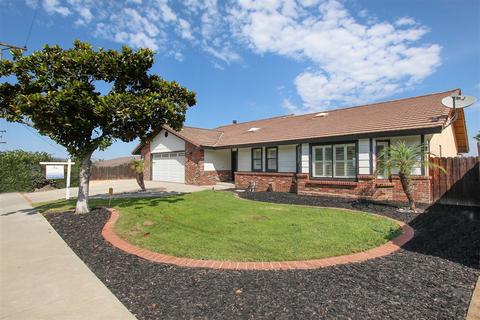 1032 Circle Dr, Escondido, CA 92025 photo 1