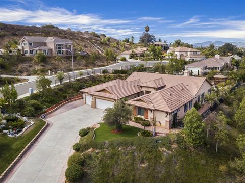 908 Bellagio, Escondido, CA 92027 photo 3