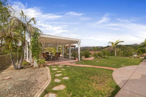 908 Bellagio, Escondido, CA 92027 photo 23