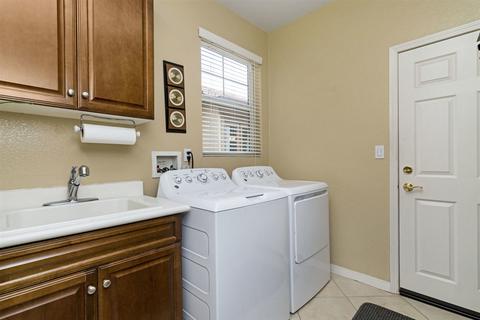 908 Bellagio, Escondido, CA 92027 photo 12