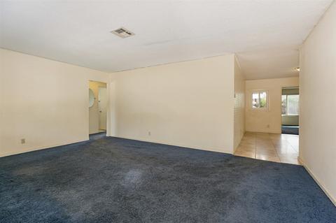 3919 Celeste Dr, Oceanside, CA 92056 photo 2