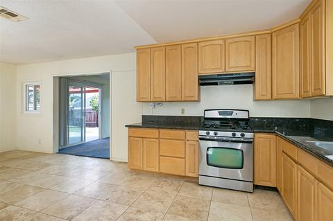 3919 Celeste Dr, Oceanside, CA 92056 photo 7