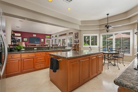 360 Benevente Dr, Oceanside, CA 92057 photo 9