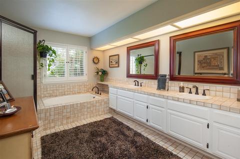 3640 Lago Sereno, Escondido, CA 92029 photo 21