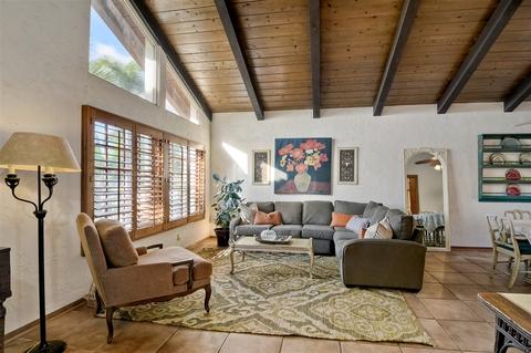 311 Rockhill Rd, Vista, CA 92084 photo 5