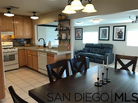 12956 Gate Dr, Poway, CA 92064 photo 2