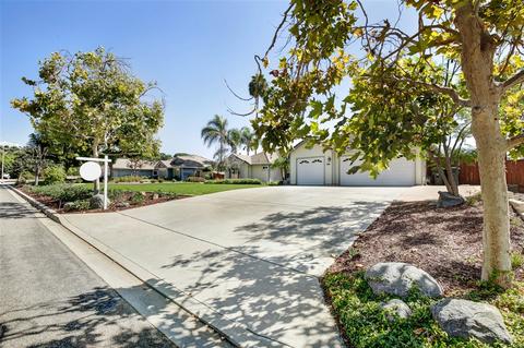 2859 Jed Rd, Escondido, CA 92027 photo 3