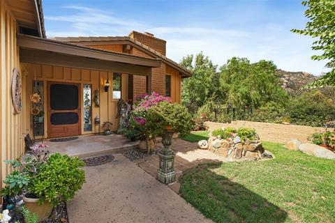 9151 Mount Israel Rd, Escondido, CA 92029 photo 5
