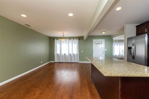 9281 Carthay Cir, Spring Valley, CA 91977 photo 7
