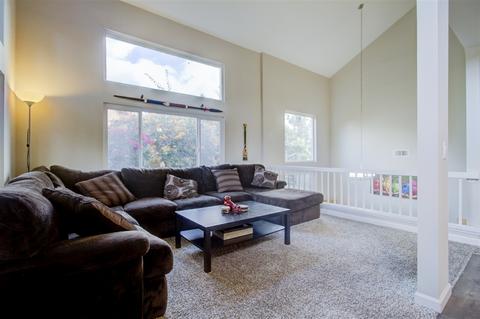 876 Oro Grande St, Oceanside, CA 92057 photo 2