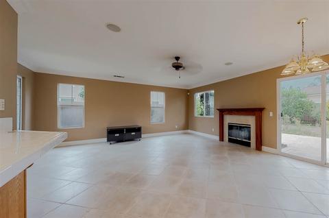 825 Socin Ct, Escondido, CA 92027 photo 5