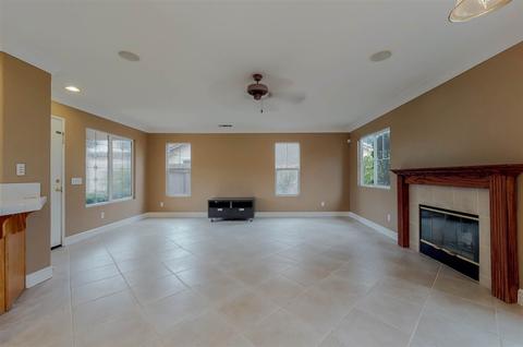 825 Socin Ct, Escondido, CA 92027 photo 4