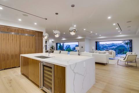 2695 Hidden Valley Rd, La Jolla, CA 92037 photo 11