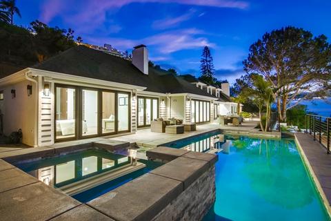 2695 Hidden Valley Rd, La Jolla, CA 92037 photo 4