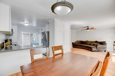 324 Winsome Pl, Encinitas, CA 92024 photo 2