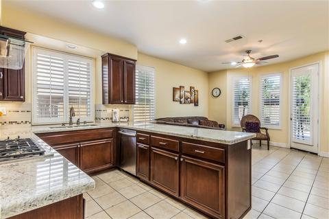 10180 California Waters Dr, Spring Valley, CA 91977 photo 7