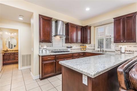 10180 California Waters Dr, Spring Valley, CA 91977 photo 9