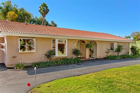 1649 Elevado Rd, Vista, CA 92084 photo 2