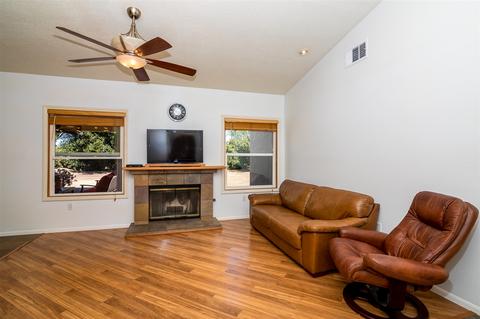 1410 Henshaw Rd, Oceanside, CA 92056 photo 6