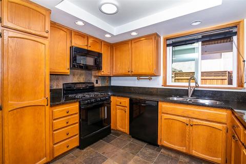 1410 Henshaw Rd, Oceanside, CA 92056 photo 9
