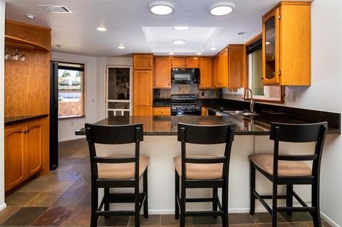 1410 Henshaw Rd, Oceanside, CA 92056 photo 8