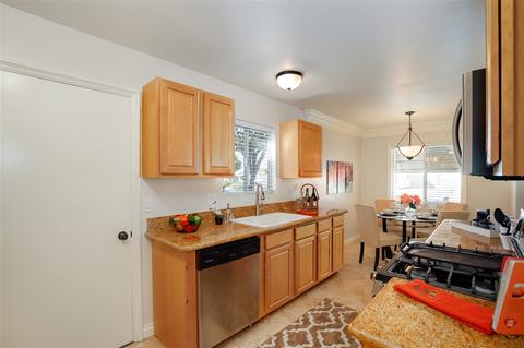 3266 Isabella Dr, Oceanside, CA 92056 photo 11