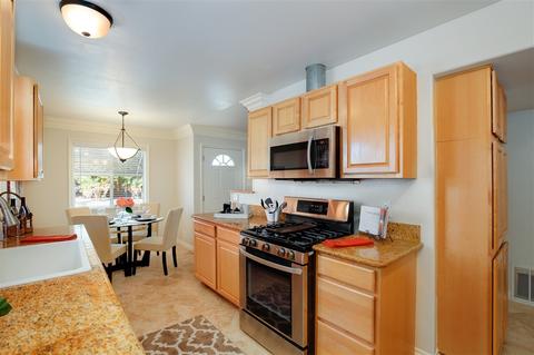 3266 Isabella Dr, Oceanside, CA 92056 photo 12