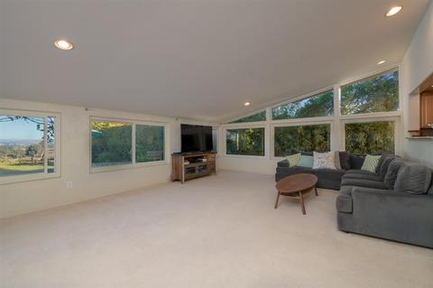 5747 Soledad Rd, La Jolla, CA 92037 photo 17