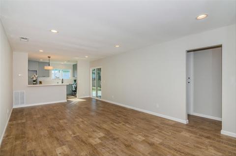 4571 Westridge Dr, Oceanside, CA 92056 photo 4