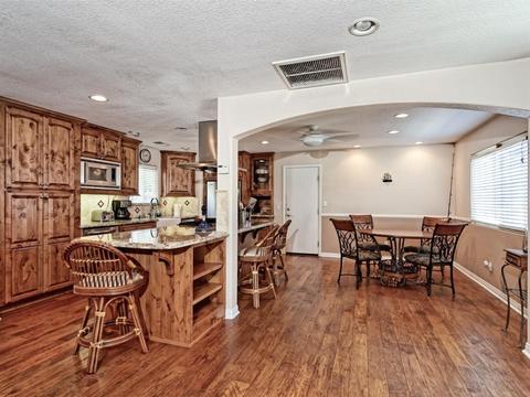 9122 Farrington Dr, Santee, CA 92071 photo 4