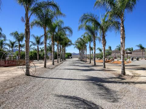 1049 Montecito Way, Ramona, CA 92065 photo 2
