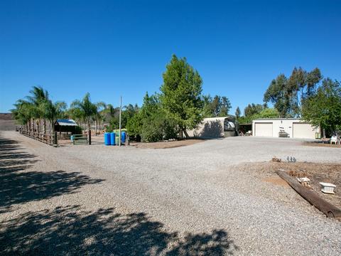 1049 Montecito Way, Ramona, CA 92065 photo 4