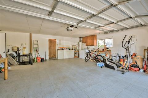 1738 Green Briar Cir, Fallbrook, CA 92028 photo 17