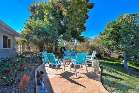 1738 Green Briar Cir, Fallbrook, CA 92028 photo 2