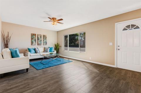 124 S Date St, Escondido, CA 92025 photo 2