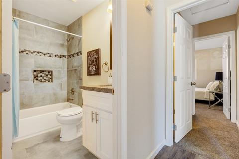 124 S Date St, Escondido, CA 92025 photo 17