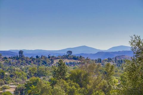975 W 2nd Ave, Escondido, CA 92025 photo 25