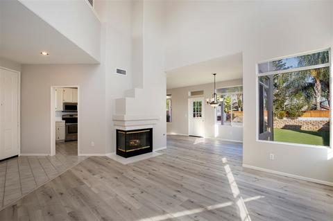 2436 Starlight Gln, Escondido, CA 92026 photo 8