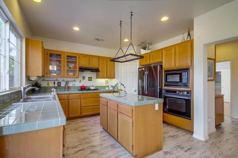 2387 Merwin, Carlsbad, CA 92008 photo 6