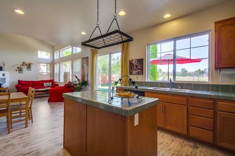 2387 Merwin, Carlsbad, CA 92008 photo 8
