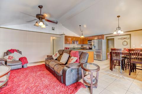 59 Walnut Dr, Chula Vista, CA 91911 photo 3