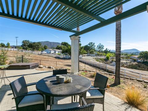 707 Hale Dr, Alpine, CA 91901 photo 2