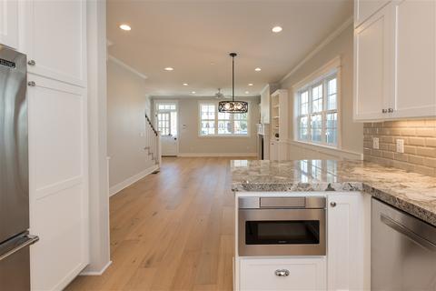 536 Orange Ave, Coronado, CA 92118 photo 9
